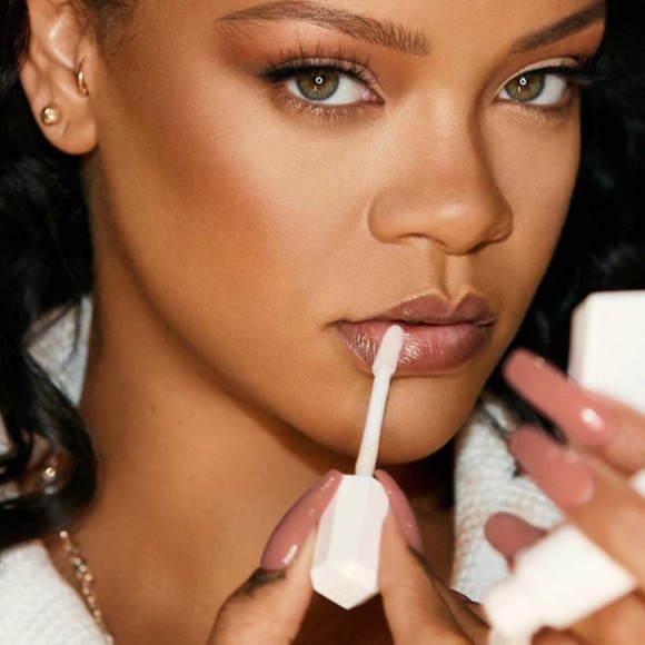 Fenty Beauty Hauliday Shine Bright Edition - Picture 12 of 12